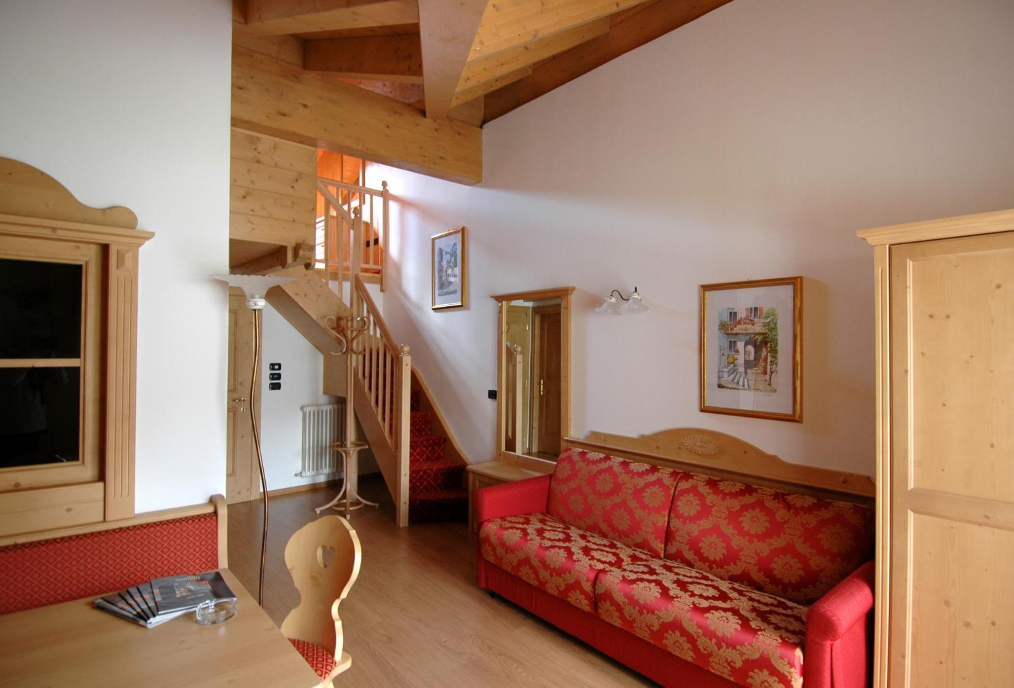 Residence Pez Gajard San Martino Di Castrozza Exterior photo