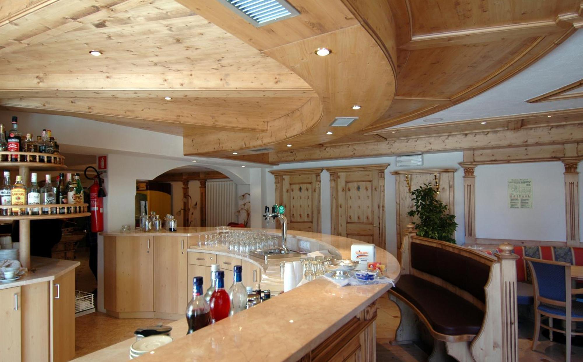 Residence Pez Gajard San Martino Di Castrozza Exterior photo