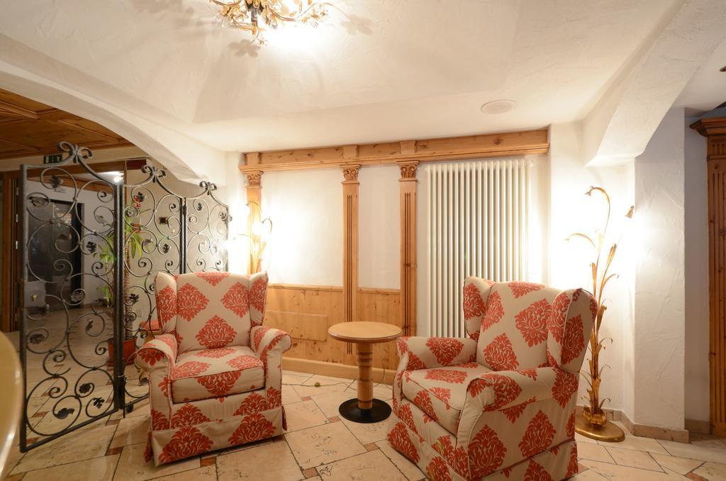 Residence Pez Gajard San Martino Di Castrozza Exterior photo