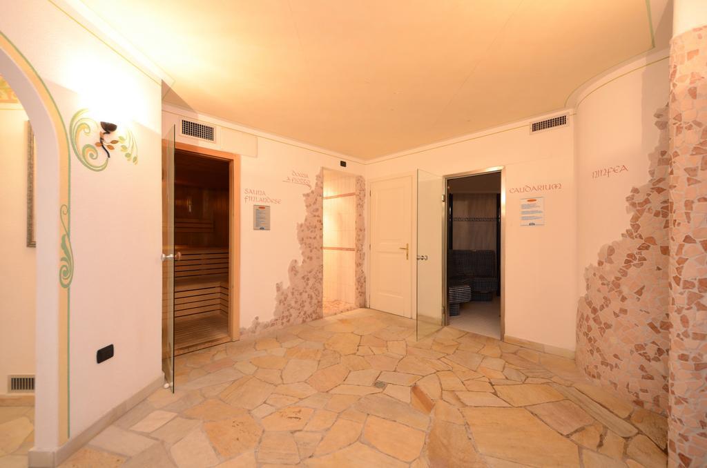 Residence Pez Gajard San Martino Di Castrozza Exterior photo